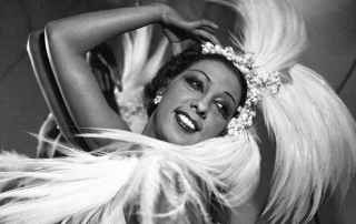 21-12-01-josephine-baker-pantheon-meneuse-de-revue-resistante française-crooner-radio